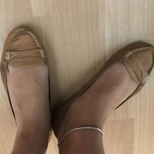 Brown slipper
