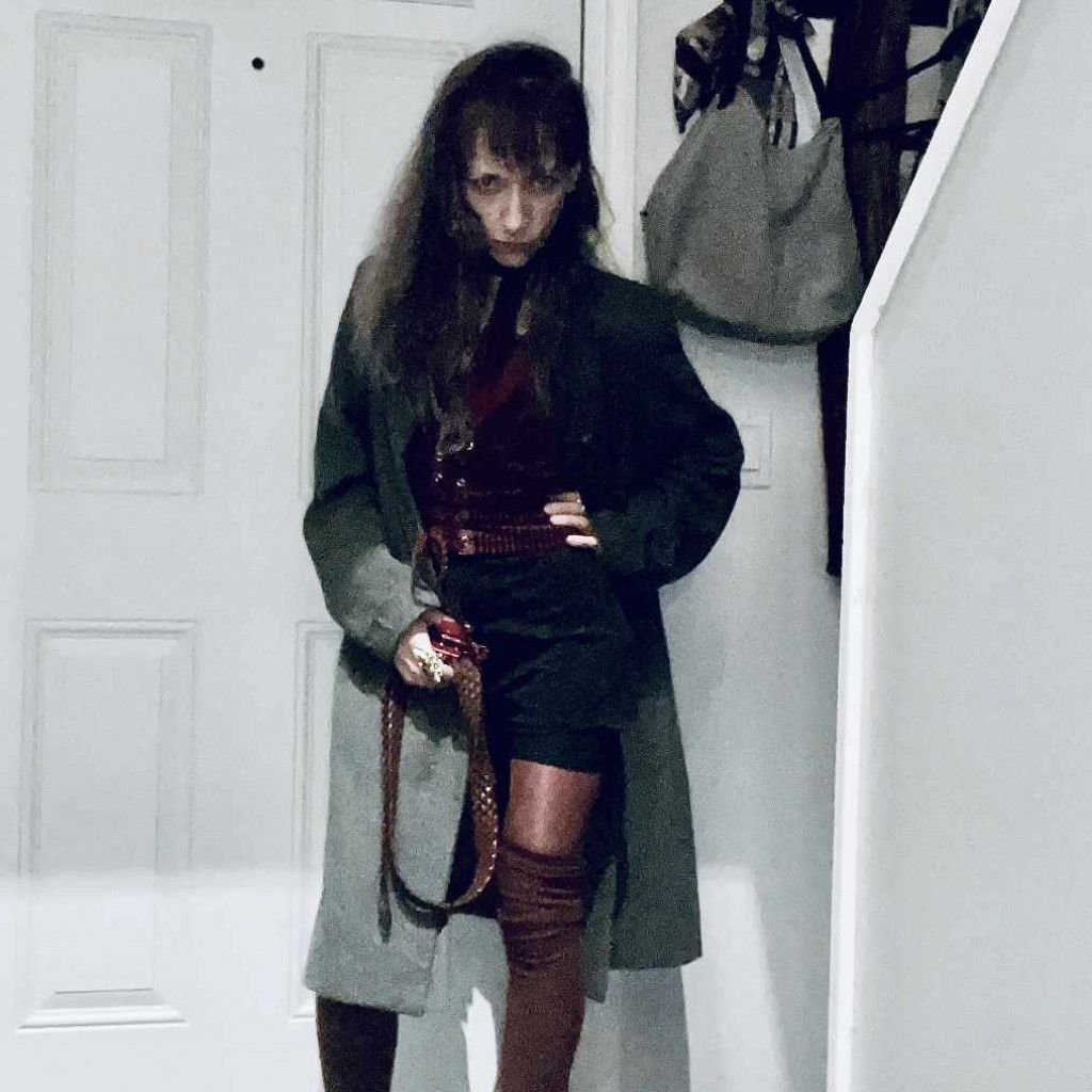 Sexy slayer at your door
