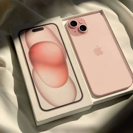 Apple iPhone 15 Pink