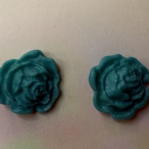Flower earrings