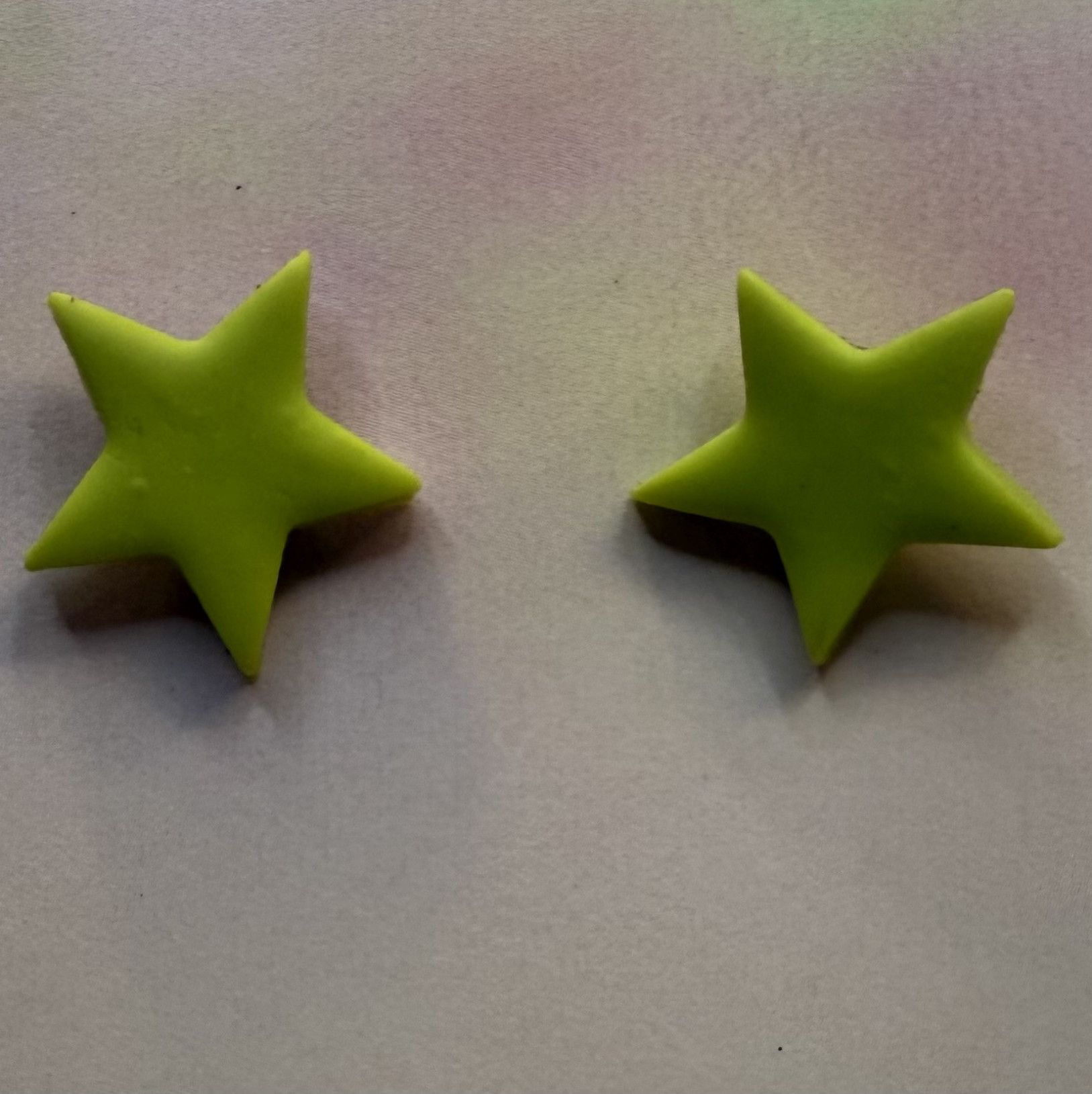 Green star earrings