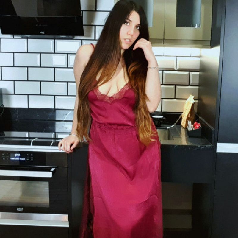 PhotoSet: step-mother