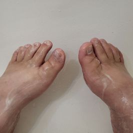 Washing my fat feet