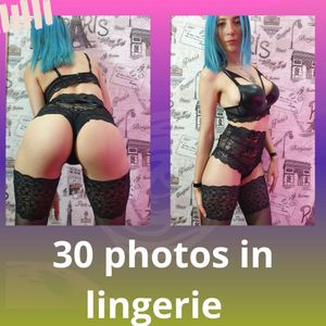 30 Photos in lingerie