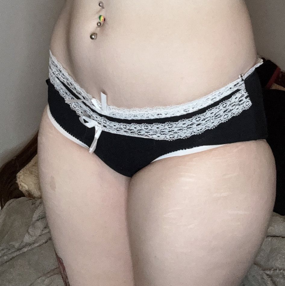 Black n White Frilly Japanese Panty