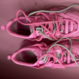 Well Worn Well Used and Dirty Pink Steve Maddens