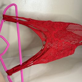 SCHOOLGIRLS SEXY RED LACE