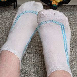 old white ankle socks trainer socks blue trim