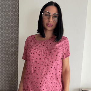 Horny MILFs robe