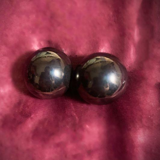 Worn Magnetic Ben Wa Balls set of 2