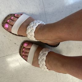 15 Pics Pink Toes in White Sandals