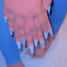 Nails 