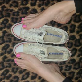 CONVERSE size 9 Sweat FILLED