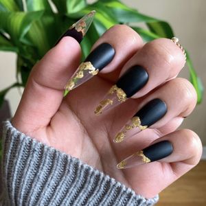 Manicure for me
