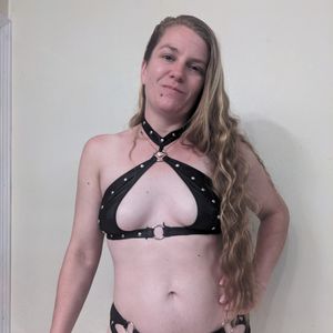 Buy me sexy clothing