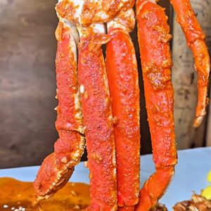Buy me a seafood boil