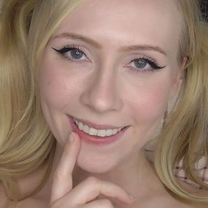 11 Random Non Nude Face Pics