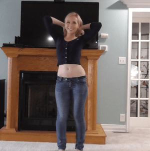 11 Random Belly Button Pics