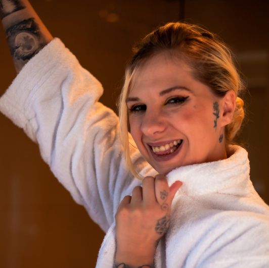 Scarlett Love Freshens Up To Get Dirty stills