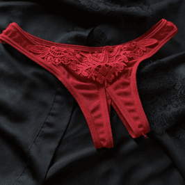 Red extra panties