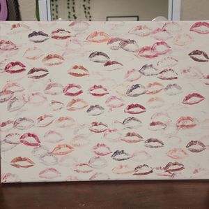 100 kisses canvas art