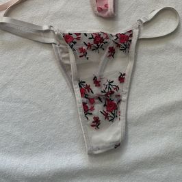 Romantic thongs
