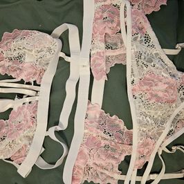 AVIDLOVE Pink and White Lace Lingerie Set Size Medium