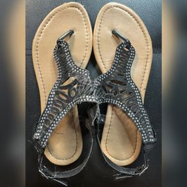 2019 T Strap Sandals