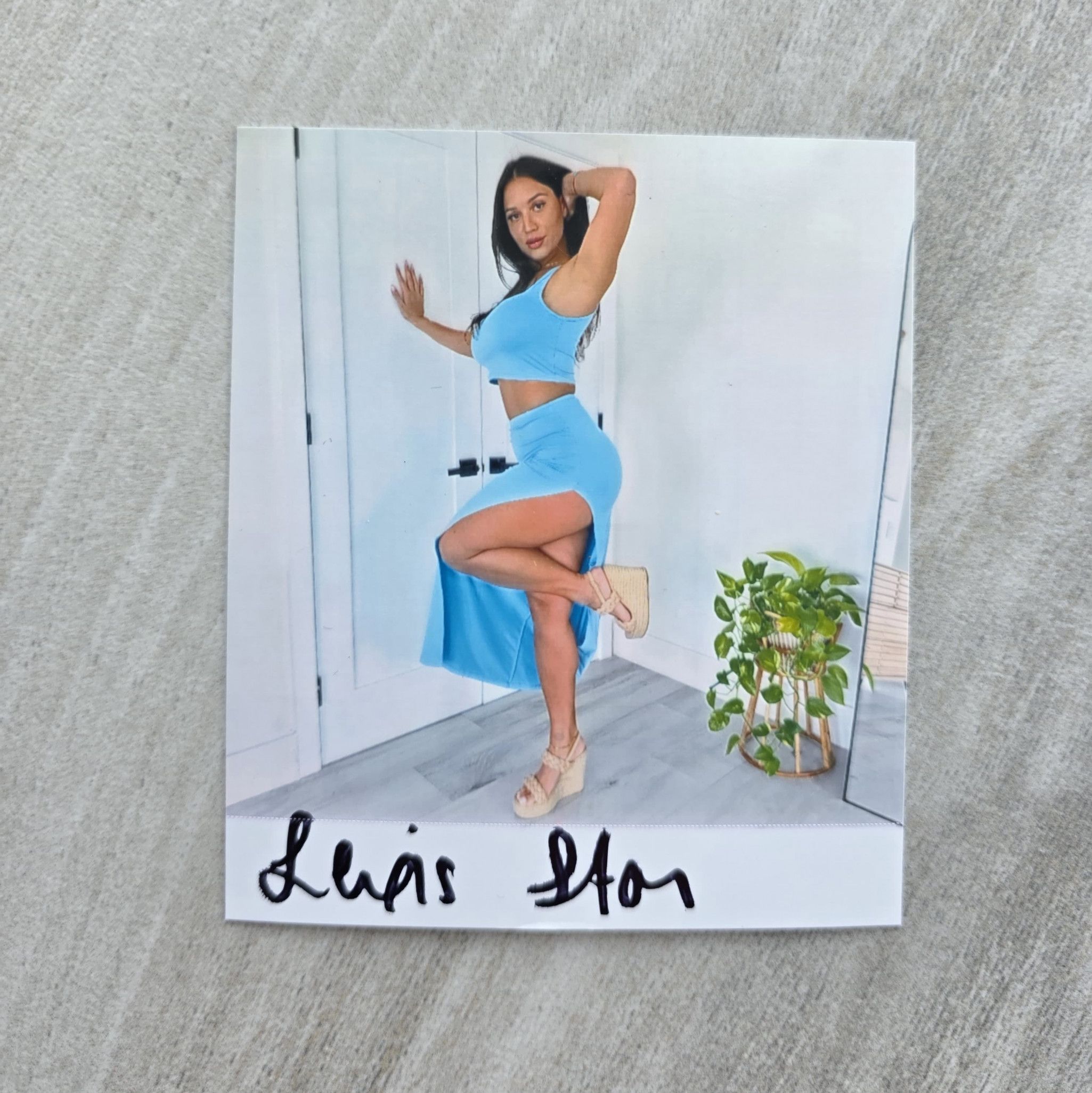 HandSigned Polaroid Photo  Exclusive Collectible 7