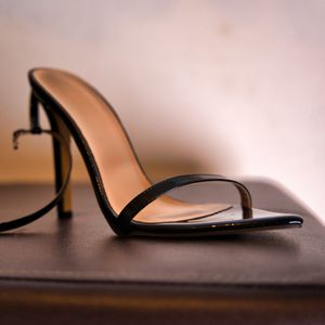 Shiny Black LatexStyle Strappy Heel Single Right Shoe