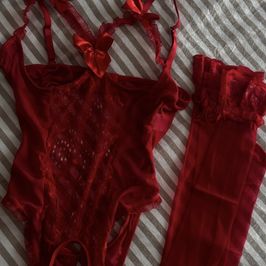Red devilish lingerie set