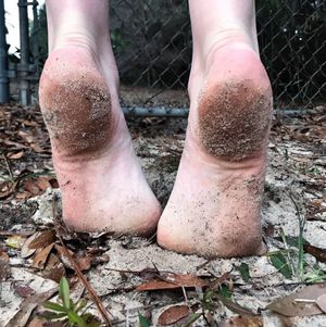 Dirty Feet Outdoors Photo Set