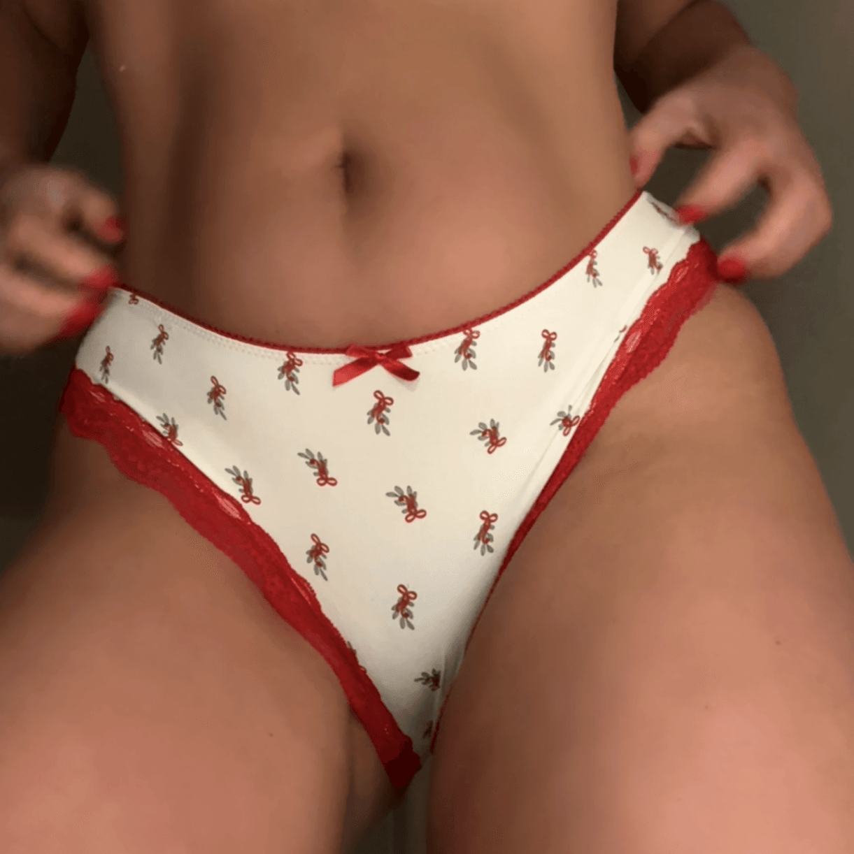 Winter Kiss White Mistletoe Full Briefs