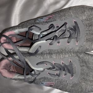Sketchers gym shoes