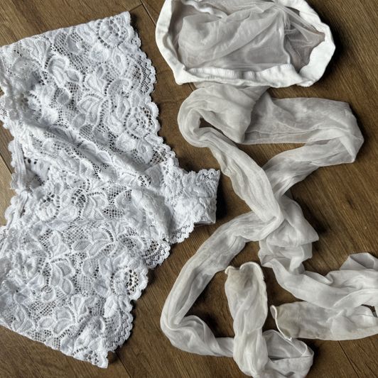 BUNDLE  NYLON TIGHS AND KNICKERS