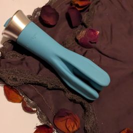 Stimulating vibrator