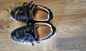 COLLEGE SWEATY SNEAKERS