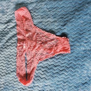 pink lace thong