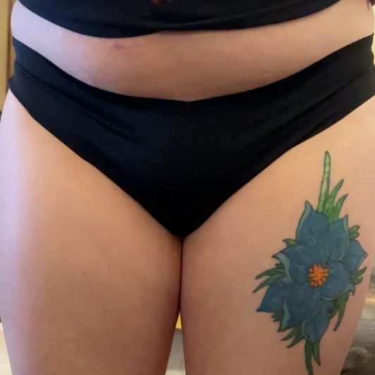2 pair undies