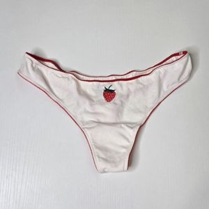 White Cotton Thong with Strawberry