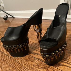 Heavy Worn Pleasers