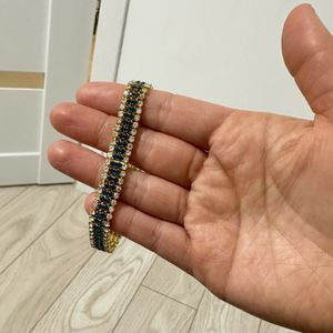 Elegan Crystal Bracelet  Luxury Accessory for Every Occasion