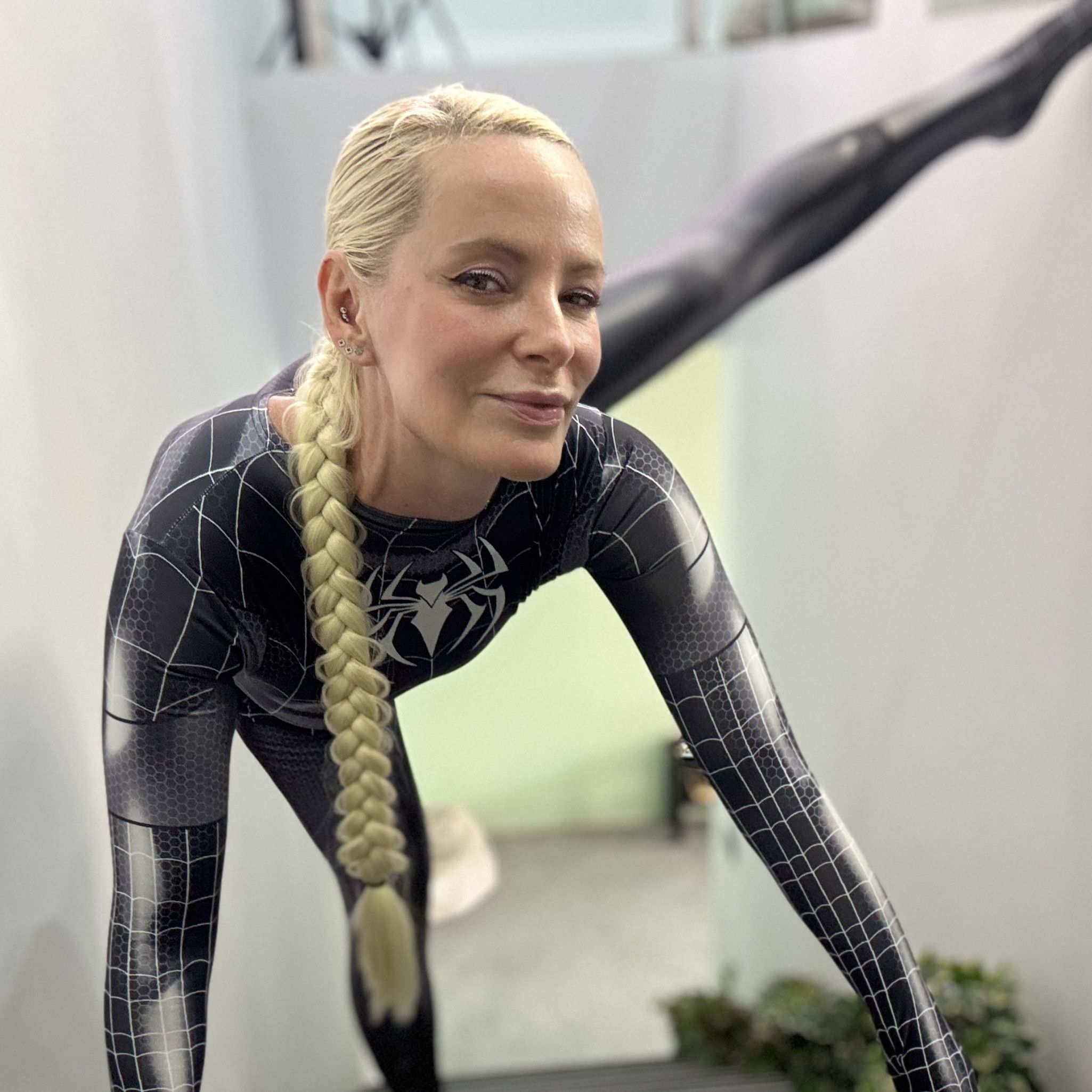 spiderwoman is sitting on your face: Halloween photoshoot 3