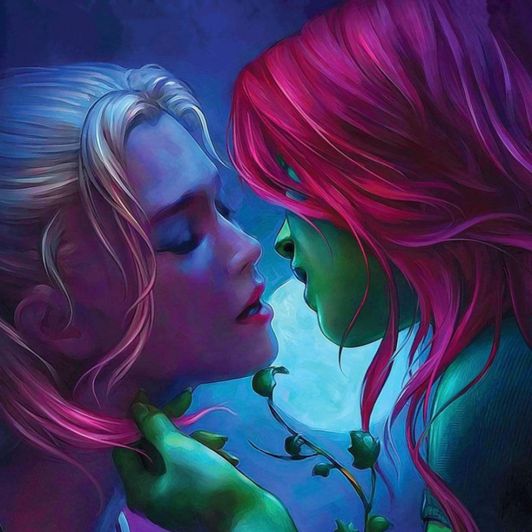 Fund Poison Ivy x Harley Quinn Cosplay