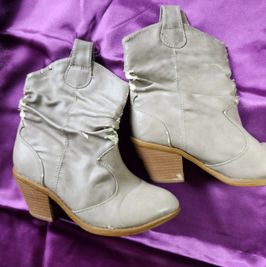 Natalies Short Cowgirl Boots