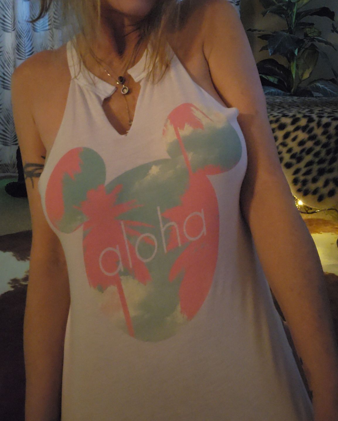 ALOHA TROPICAL TANK