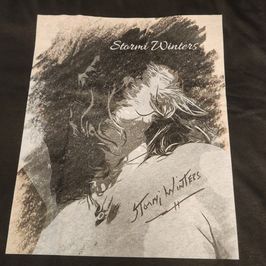 STORMI WINTERS BLACK T SHIRT SIGNED