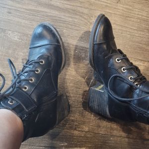 Old smelly boots
