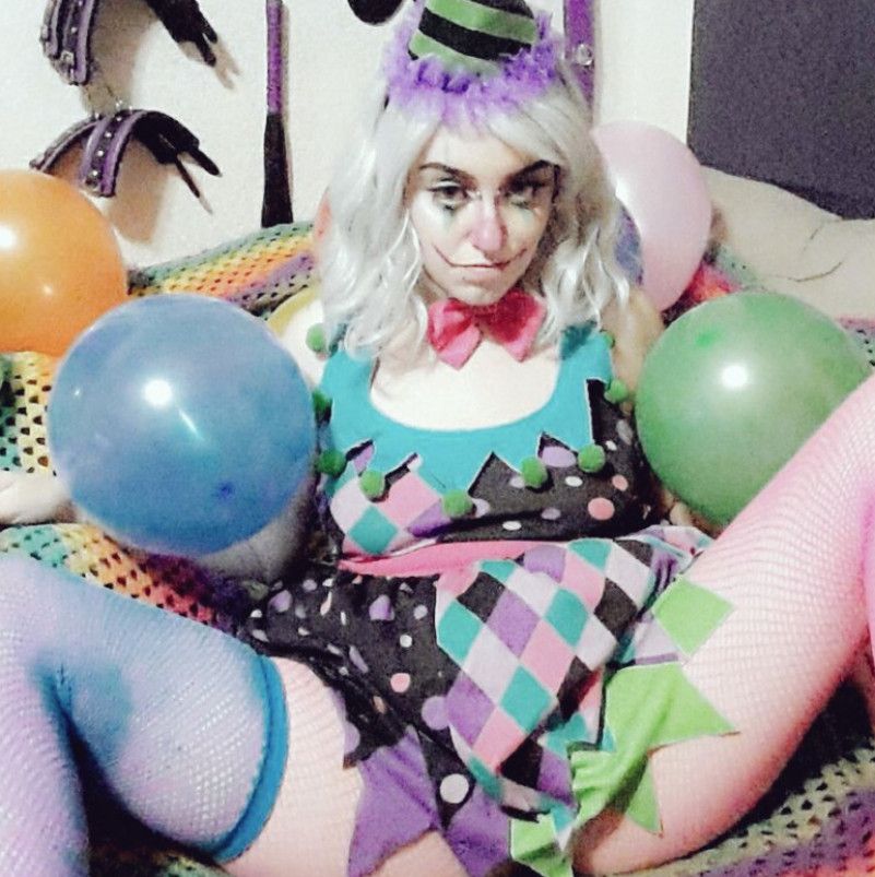 Sexy Clown Girl Photo Set