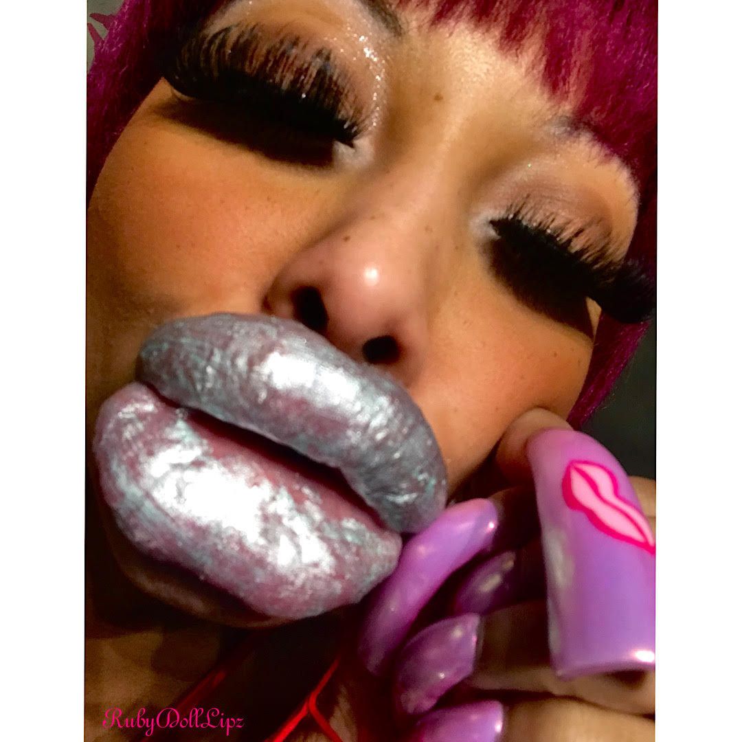 38 Pics: POV Green Mirage Kisses